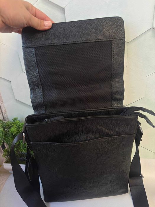 Чоловіча шкіряна сумка з натуральної шкіри бананка на плече