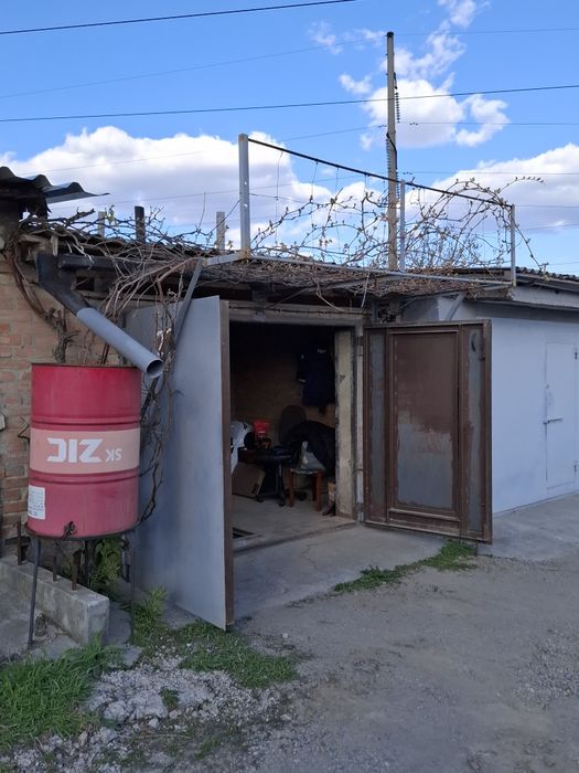 Продам гараж. Кооператив Гаражний (Попова)