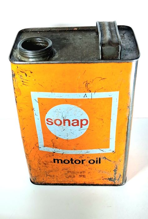 Lata antiga de óleo de motor SONAP