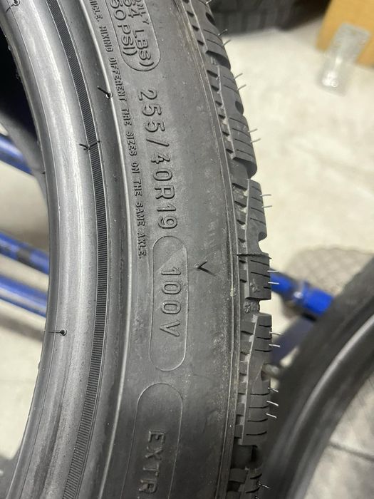 275/40/19+255/40/19 R19 Michelin Pilot Alpin PA4 4шт нові зима
