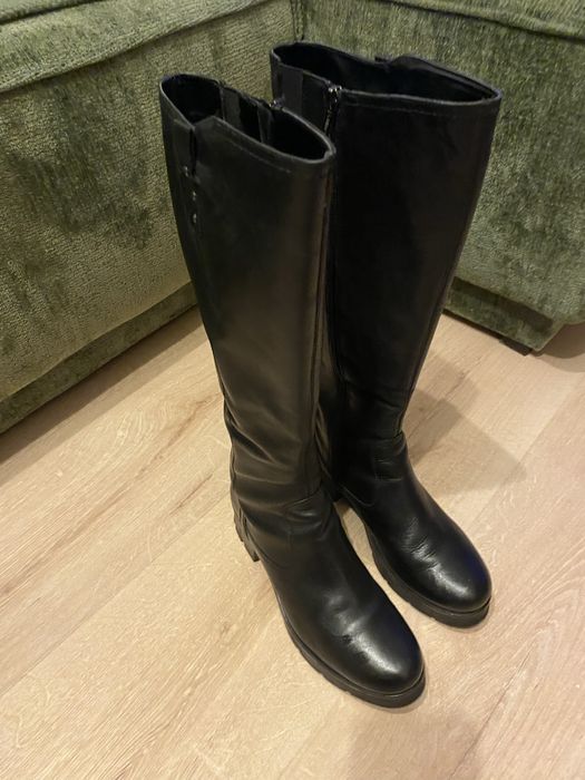 Damskie skórzane kozaki Lasocki rozm. 41