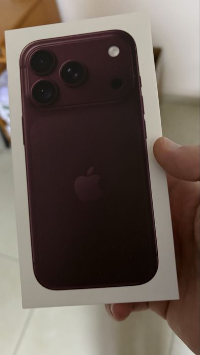 Iphone 18 pro 256 burgundy esim