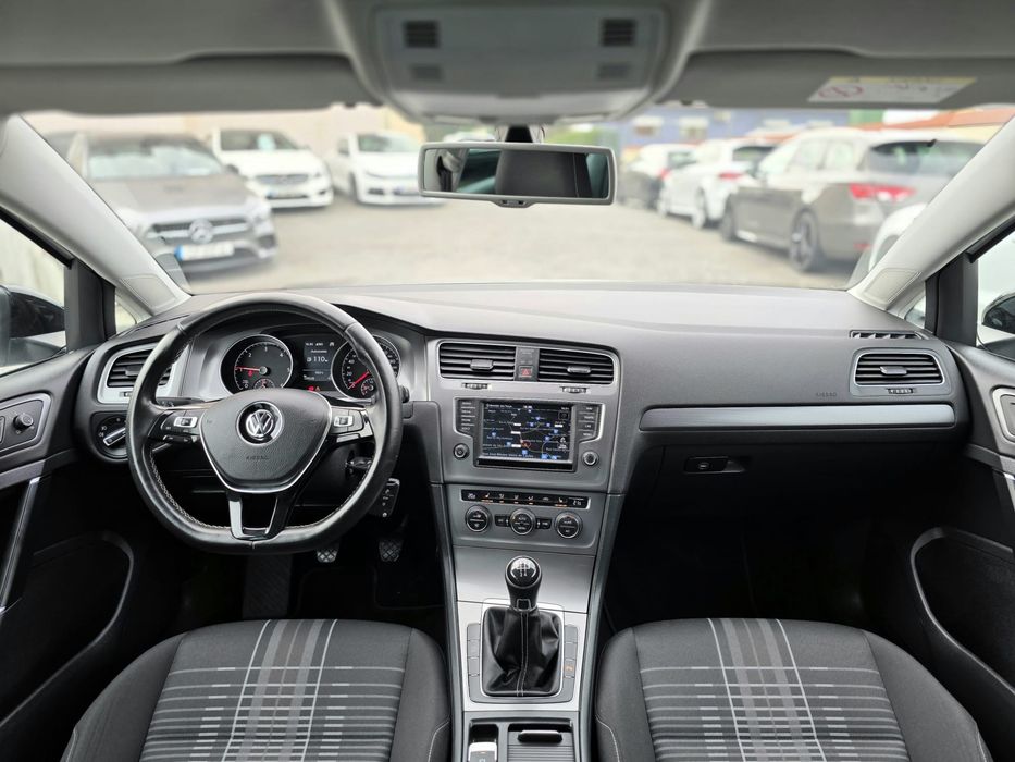 Volkswagen Golf VII R-Line 1.6Tdi 110Cv "Look Gti"