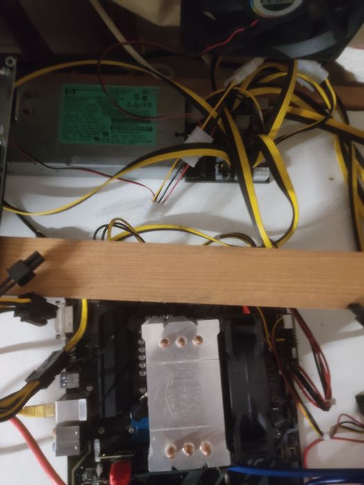 Fonte alimentação HP 1200W + Breakout 12
