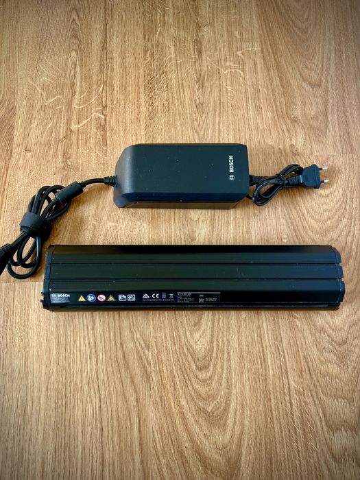 Bateria Bosch PowerTube 500 + Carregador para bicicleta