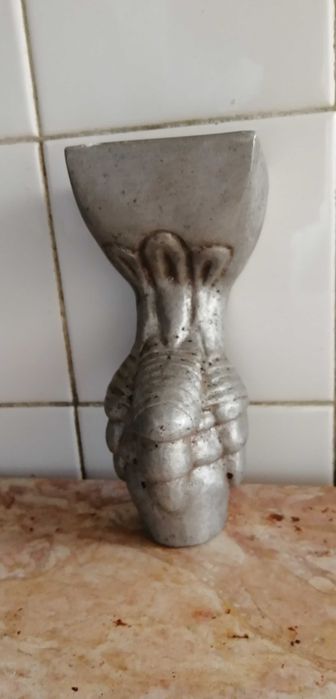 Pés de alumínio fundido novos