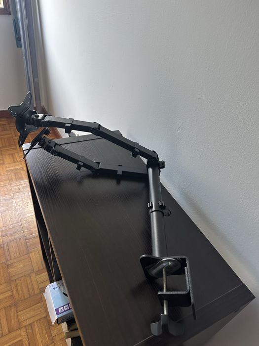Suporte duplo monitor em ótimo estado