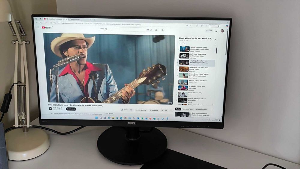 Monitor Philips 241V8L