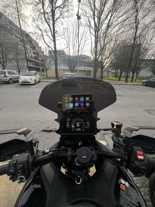 Yamaha Tracer 9 GT+ 2024 com material