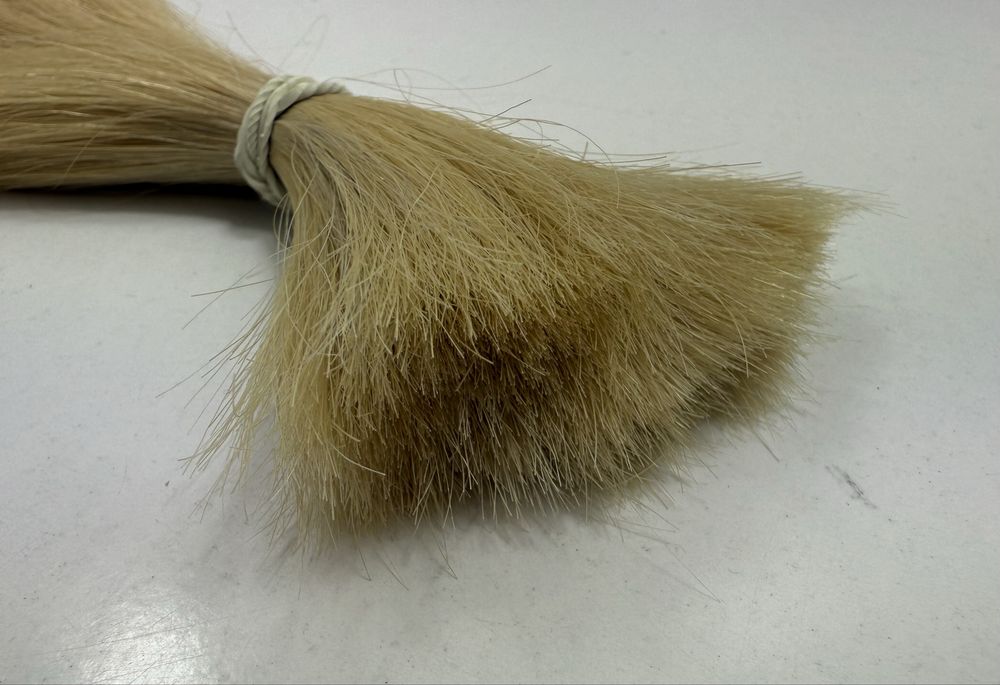 Włosy naturalne blond