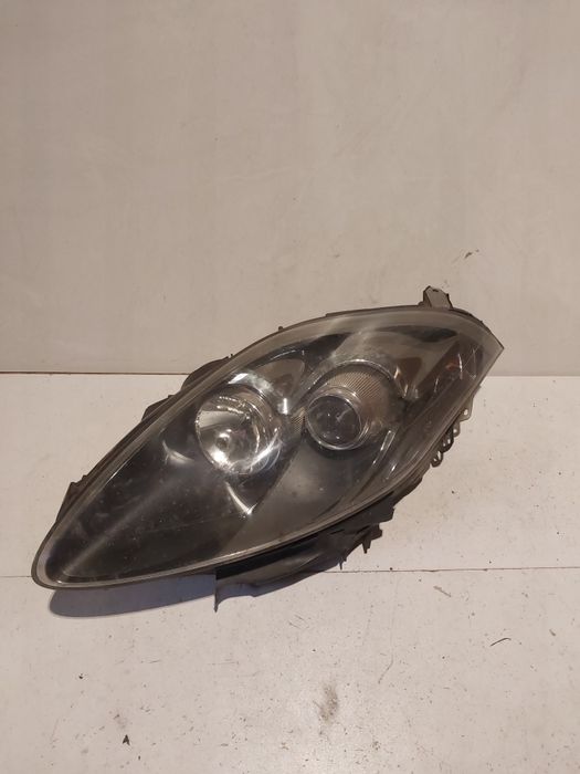 Fiat Bravo II 2 lewa lampa przednia przód reflektor lewy przedni