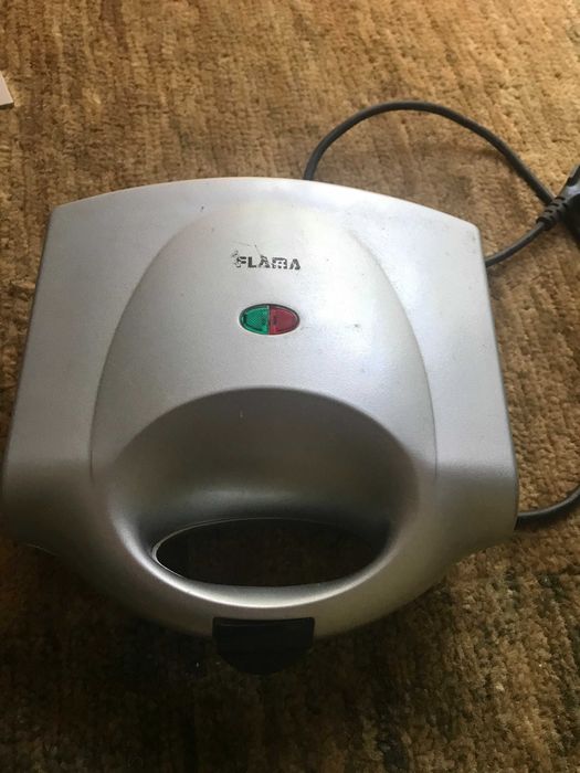 Sanduicheira Flama cinza