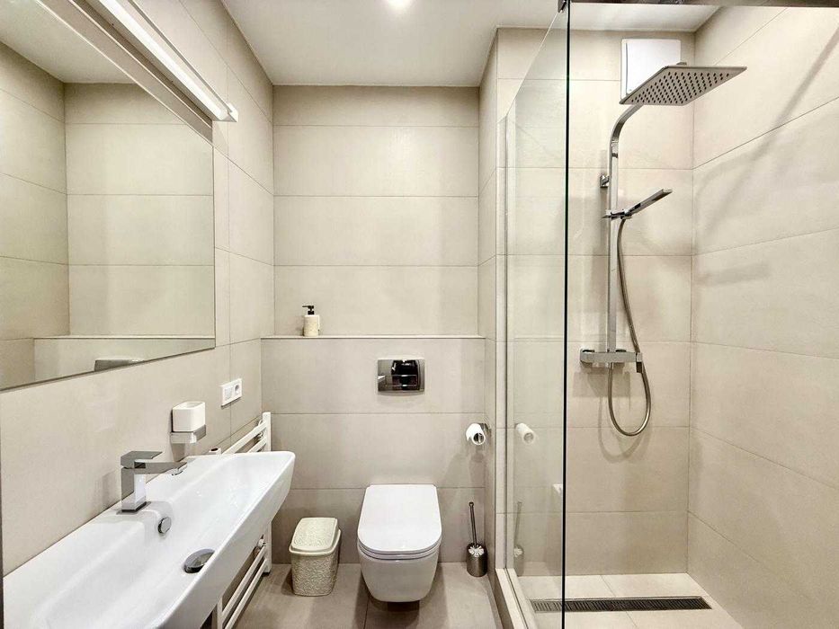 Автономна Інвертор Джона Маккейна 3А ЖК Французький квартал 2 Печерськ