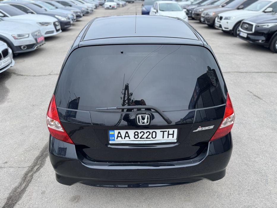 Продам Honda Jazz