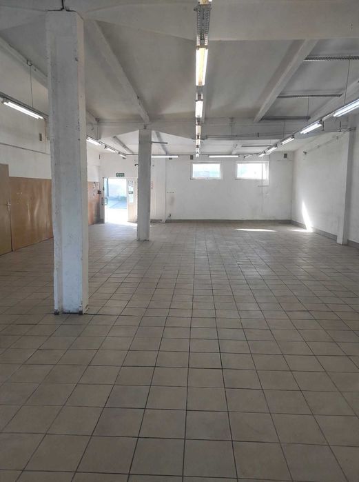 Lokal handlowo-usługowy do wynajęcia 202 m2 + magazyny