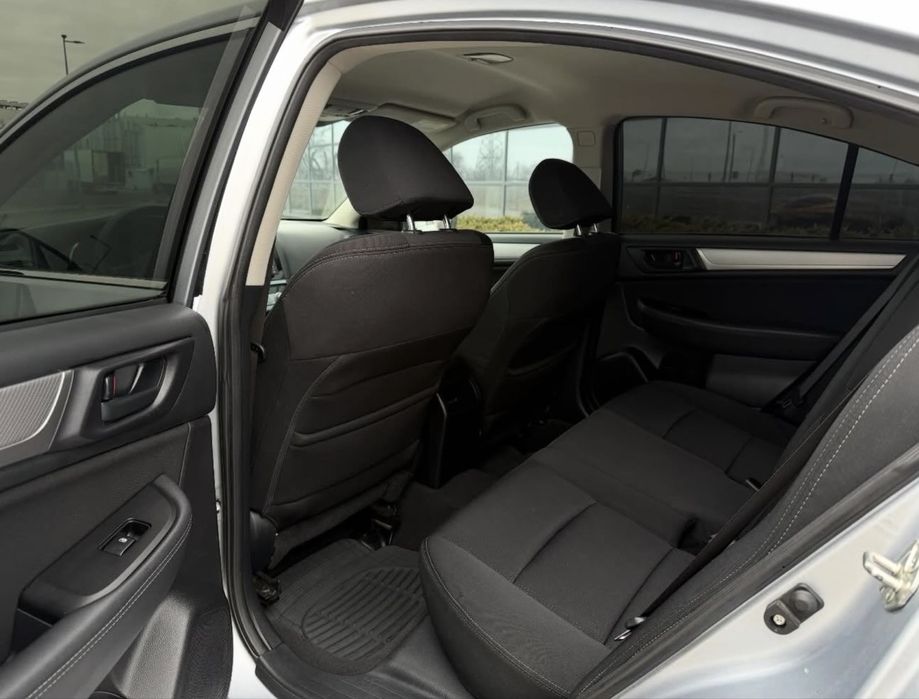 subaru legacy 2017