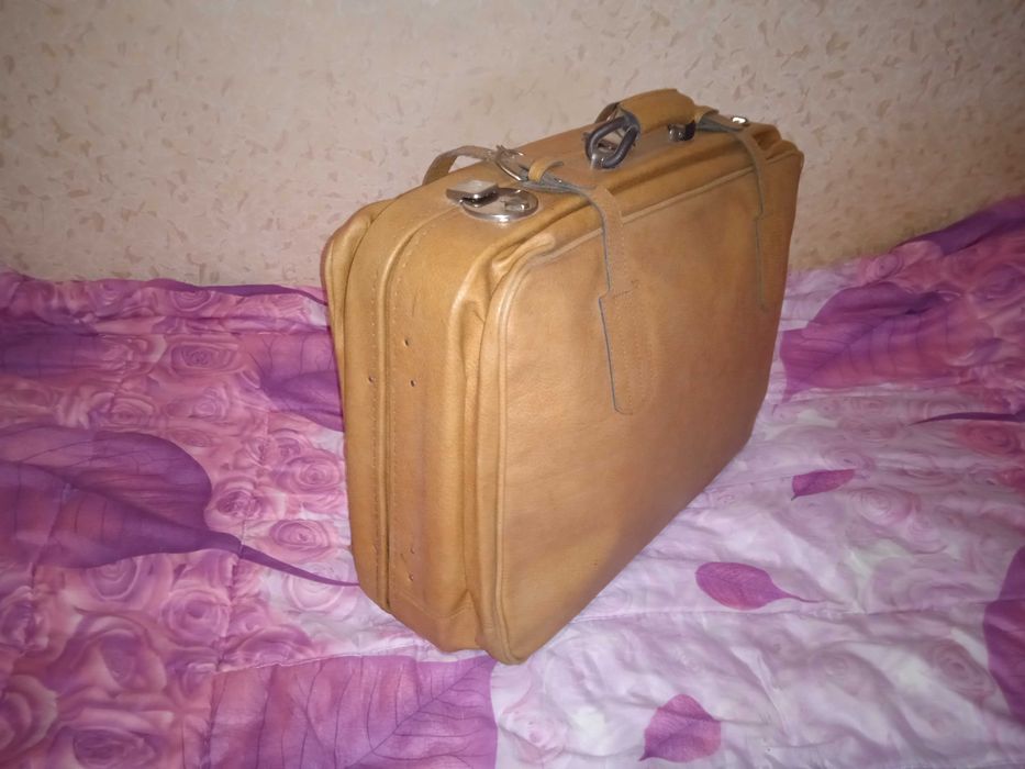 Чемодан СССР  портфель СССР