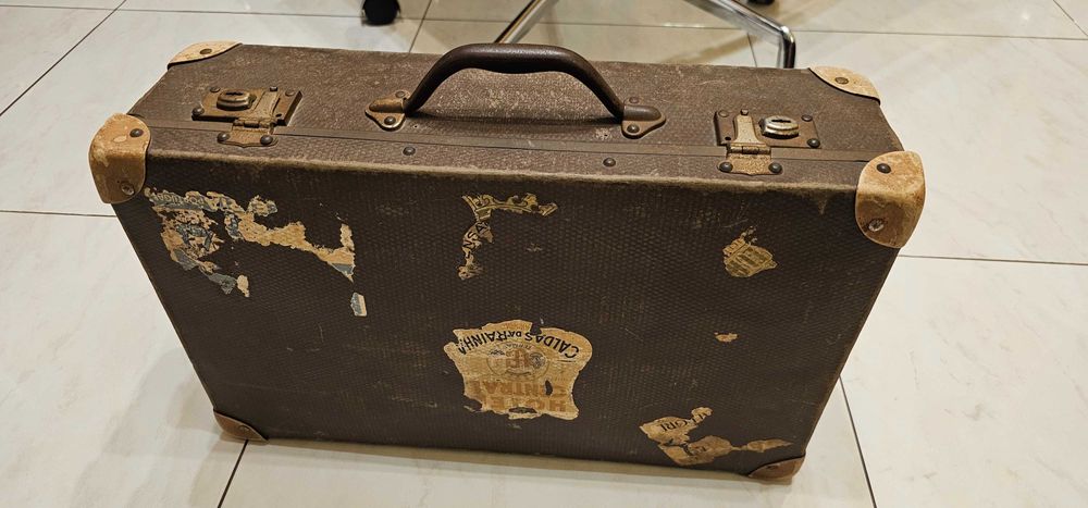 Mala de viagem antiga