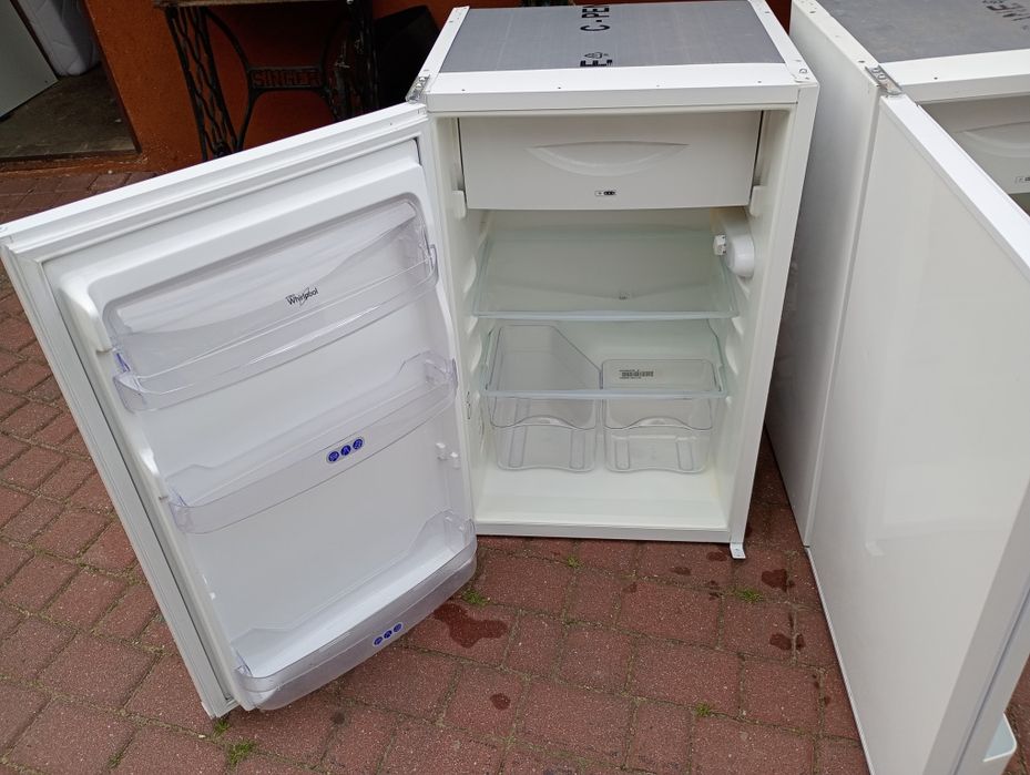 Mała lodówka do zabudowy