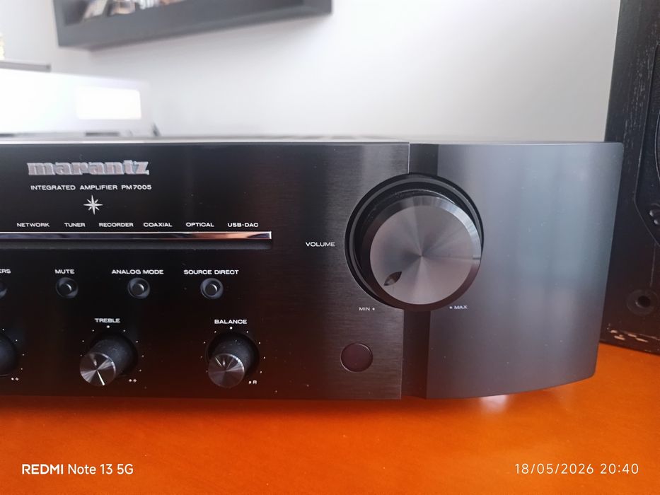 Amplificador Marantz PM 7005