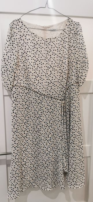 Sukienka 44 do kolan weselna