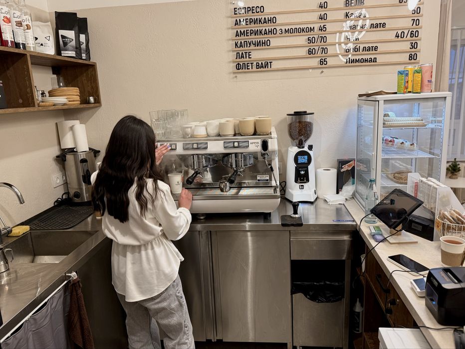 Продаж кавʼярня Лівобережний 3