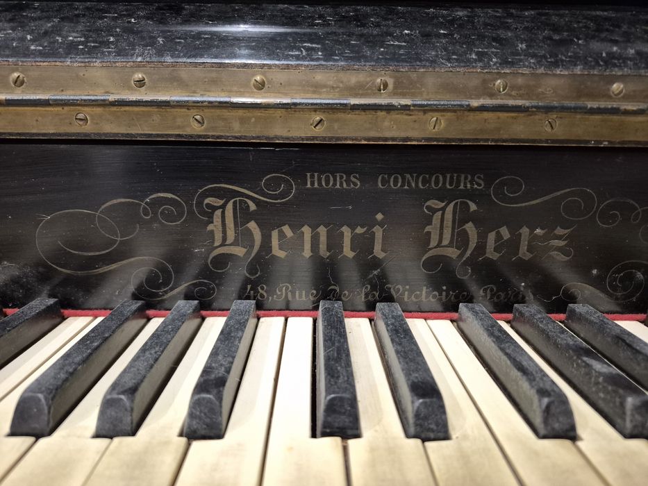 Piano francês Henri Herz Século XIX