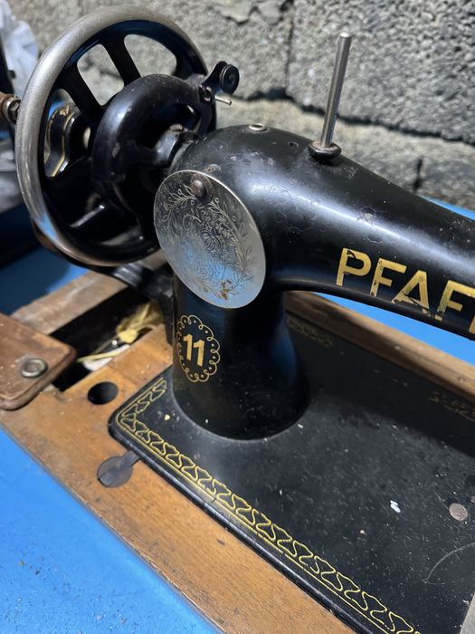 Maquina de costura antiga