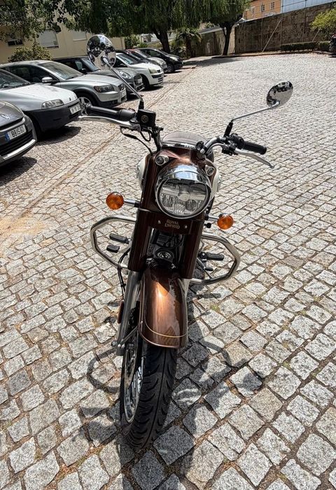 Royal Enfield Classic 350 Medallion Bronze — apenas 450 km
