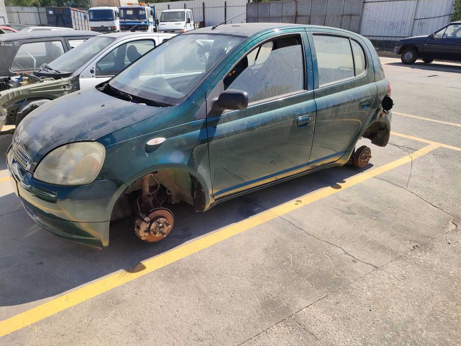 TOYOTA Yaris I Hatchback (P1) 1.0 Gasolina 68 cv / 50 kW 1999 - 2005 Para Peças