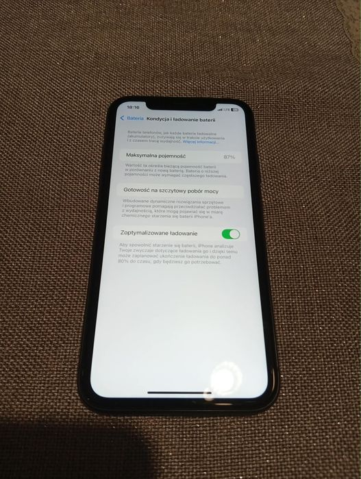 Iphone 11 64 GB Czarny z pudelkiem i zasilaczem