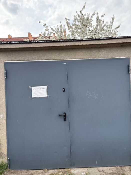 Sprzedam garaż murowany ul.Mickiewicza