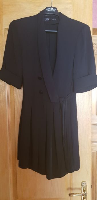Продам комбинезон фирмы Zara