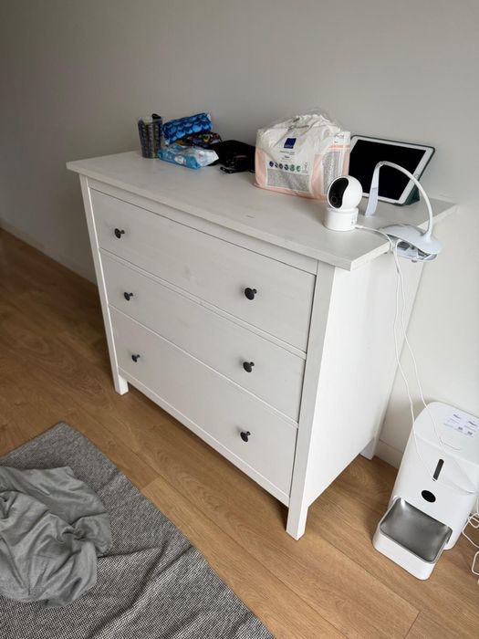 Comoda HEMNES ikea