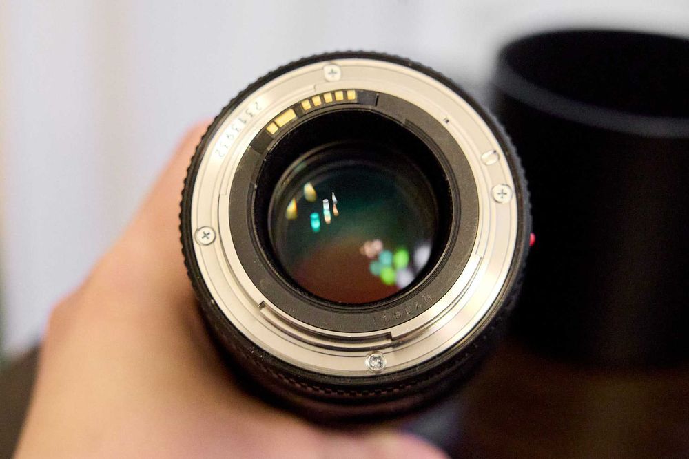 Obiektyw makro Canon EF 100 mm f/2.8L IS Macro - stan bdb!