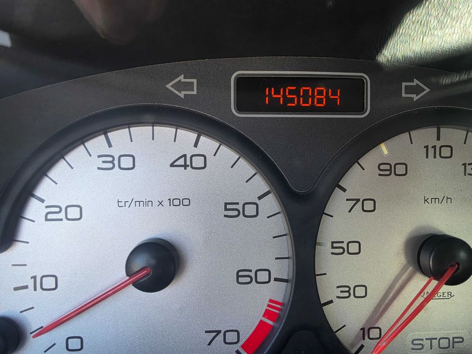 Peugeot 206 1.1 Gasolina - Ano 2004 - Nacional foto 5