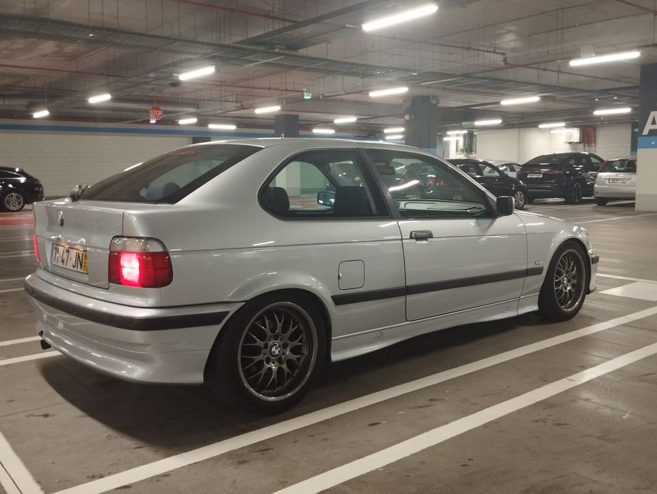 BMW E36 318Ti  MI44 gasolina  Compact