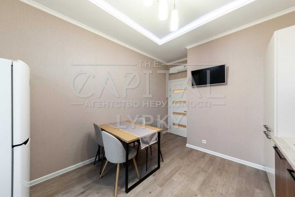 Оренда / Квартира / Андрія Верхогляду, Печерськ, Київ