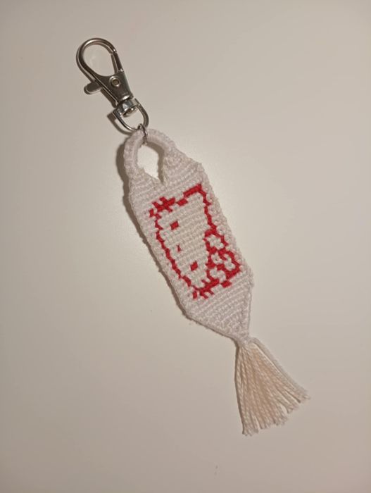 Breloczek do kluczy z muliny Handmade