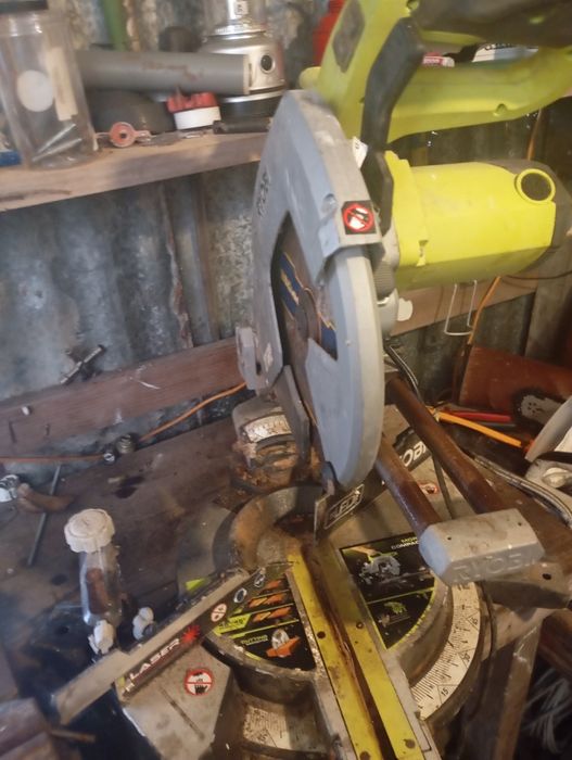 Serra de esquadria RYOBI