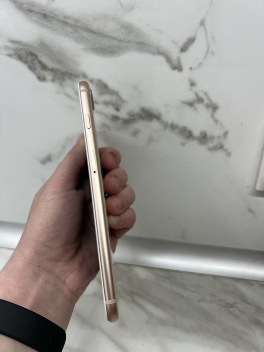 Iphone 8 plus 64 gb , айфон 8 + 64 гб