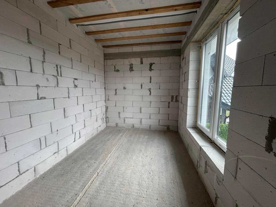 Продаж СУЧАСНОГО  ОСОБНЯКА  з ГАРАЖЕМ  та власною ділянкою 5 соток