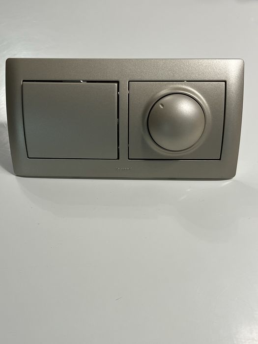 Legrand Sistena life  -Titan