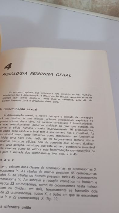 Dois volumes livros A mãe e a criança