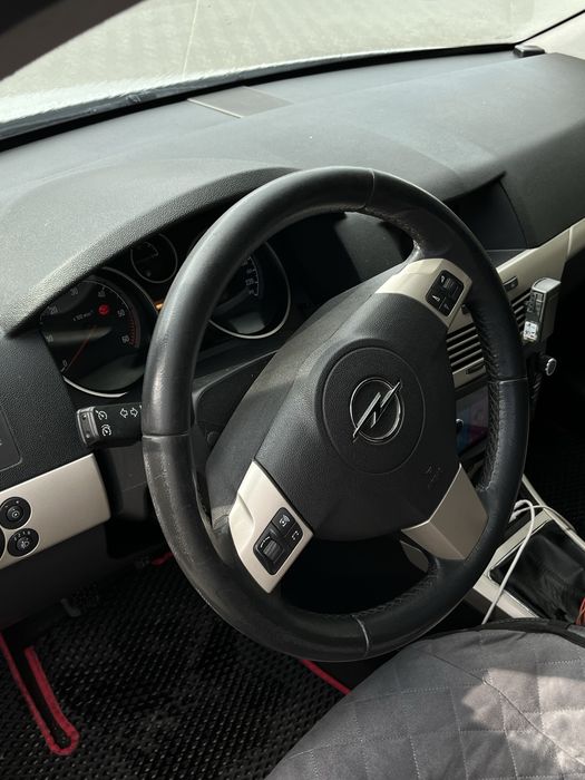 Opel astra h 1.9 дизель 6-ти ступка 2007 рік