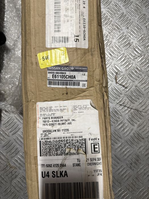E61105CH0A Амортизатор передній правий Nissan Ariya / Infiniti QX новий OEM