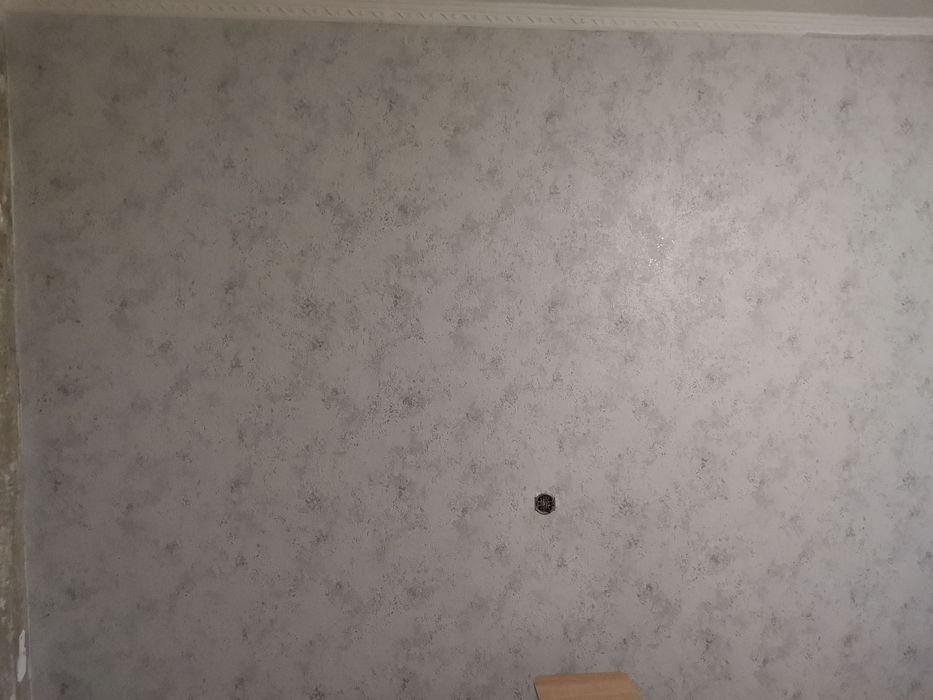 Поклейка шпалер(обоїв)