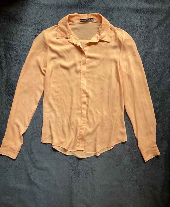 Blusa salmão corte clássico. Como nova.