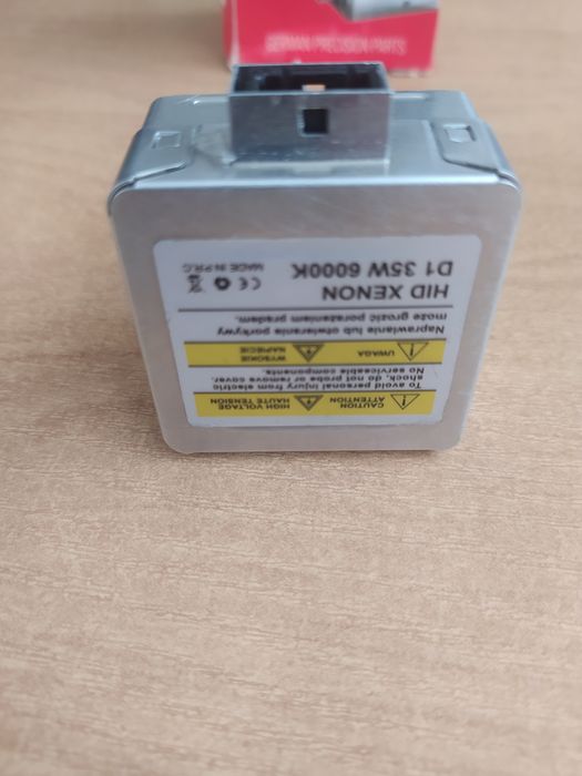 Żarówka halogenowa xenon D1S