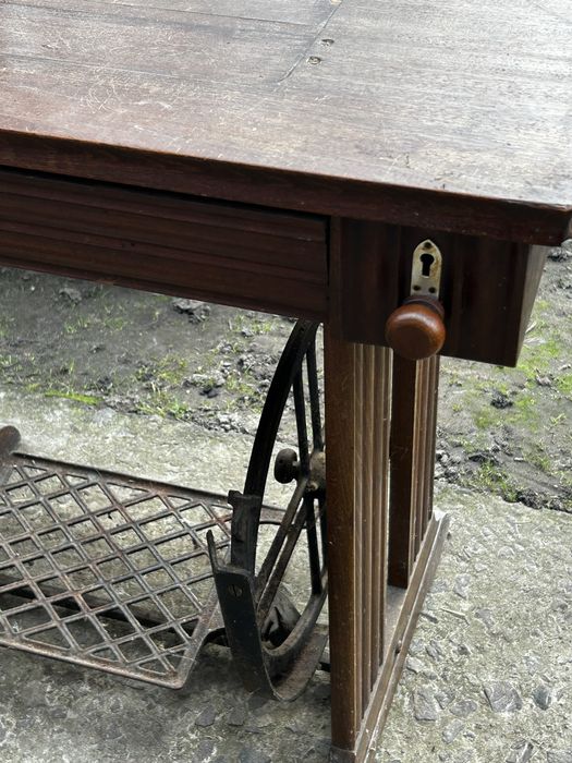 Швейна машинка вживана